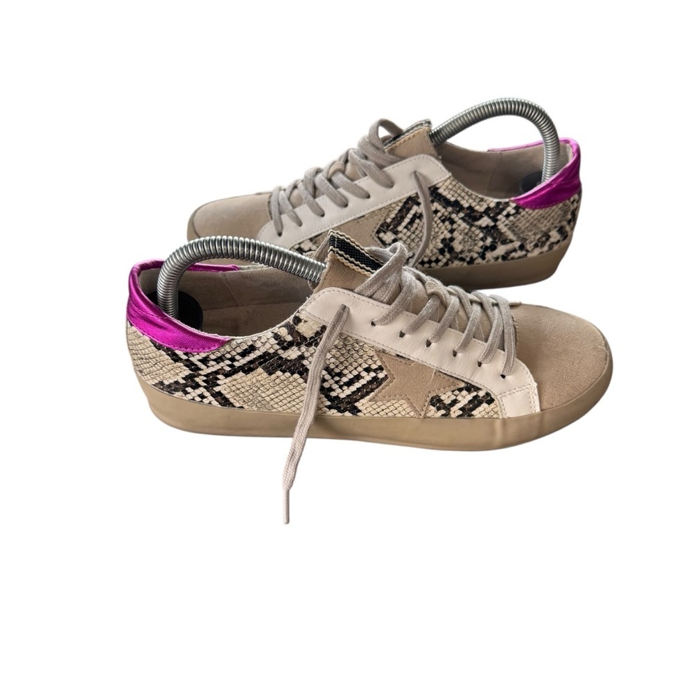 ShuShop Paloma Sneakers Size 8